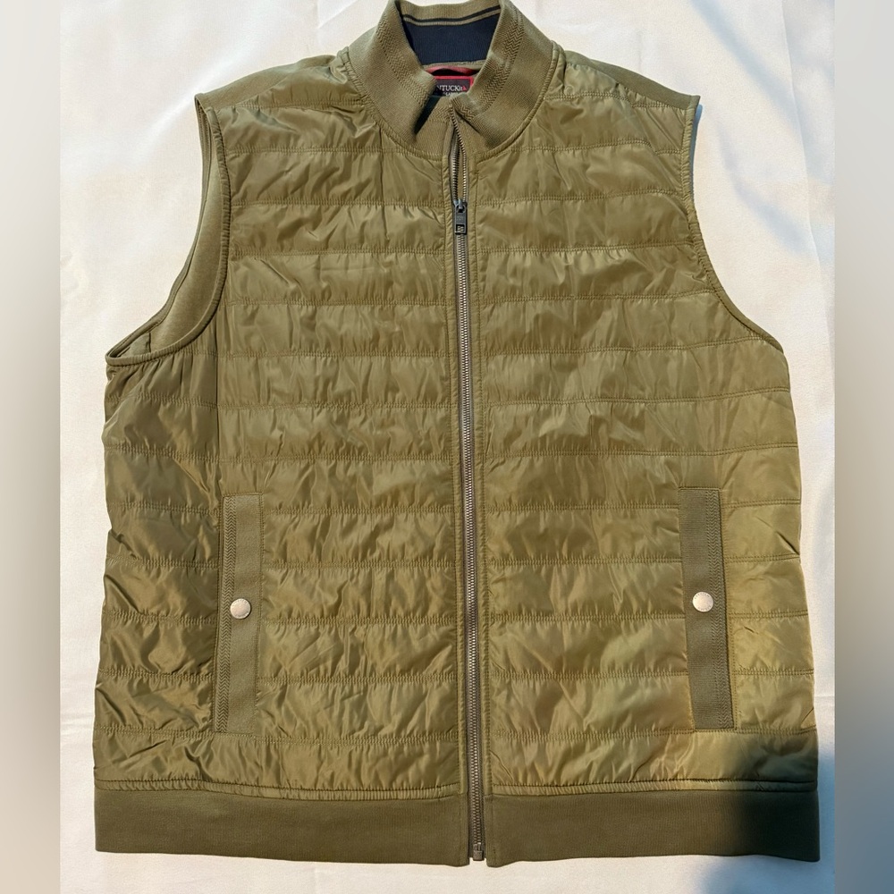UNTUCKit Men’s Vest - size XL